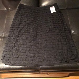 cute ruffle skirt (NEVER WORN)